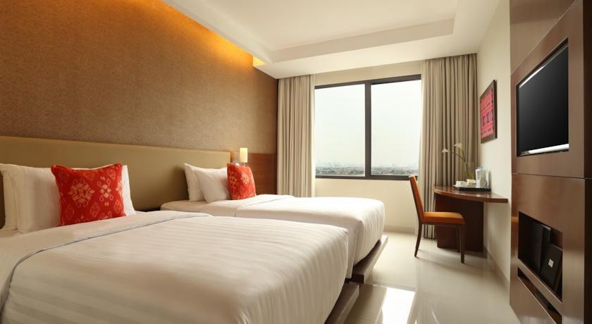 Santika Premiere Bintaro Hotel Serpong Exterior photo