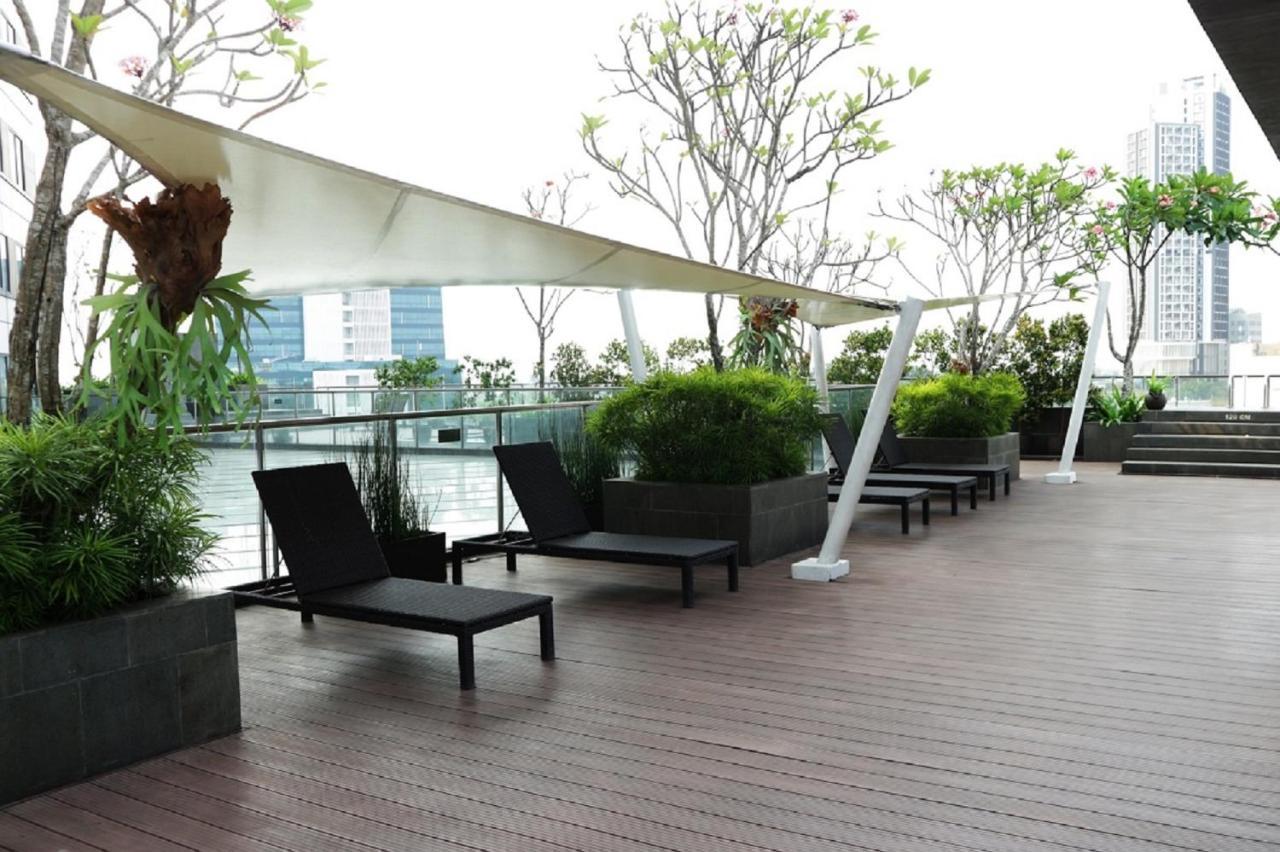 Santika Premiere Bintaro Hotel Serpong Exterior photo